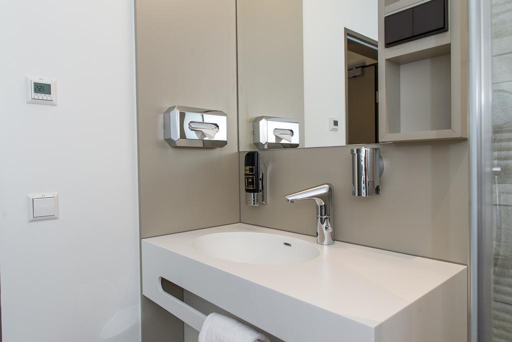 Hotel Goldenes Rad Ulm Ngoại thất bức ảnh