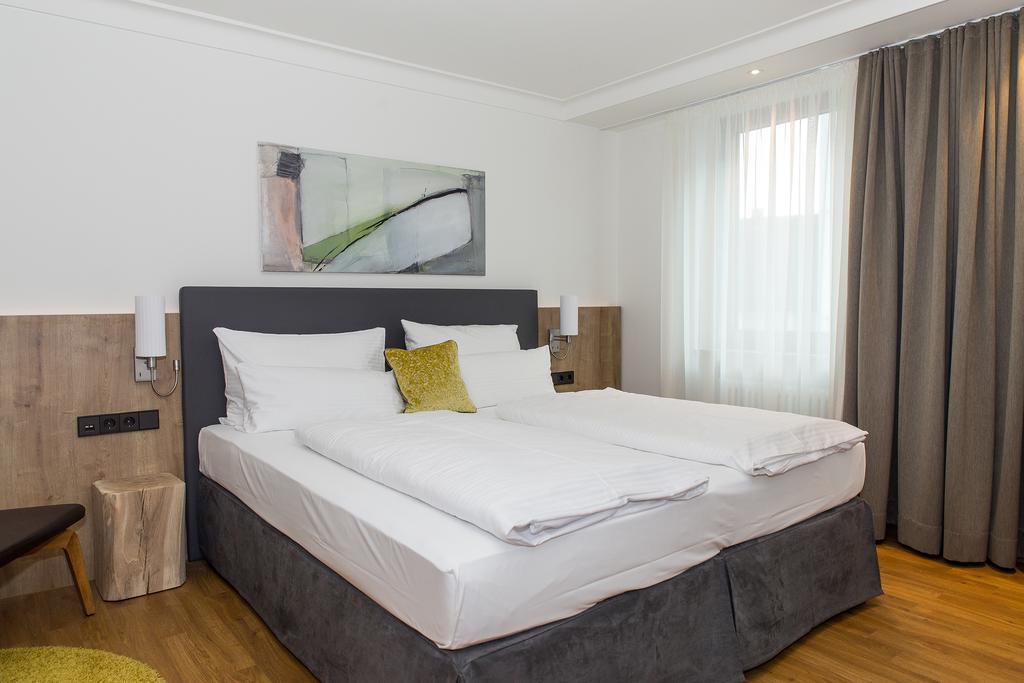 Hotel Goldenes Rad Ulm Ngoại thất bức ảnh