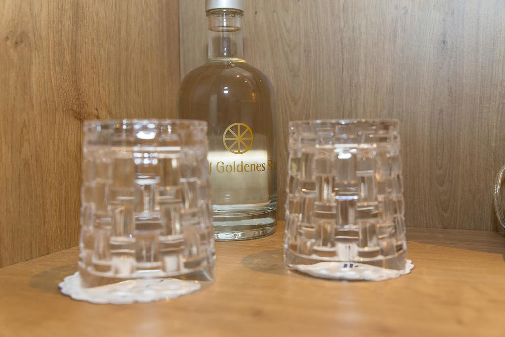Hotel Goldenes Rad Ulm Ngoại thất bức ảnh