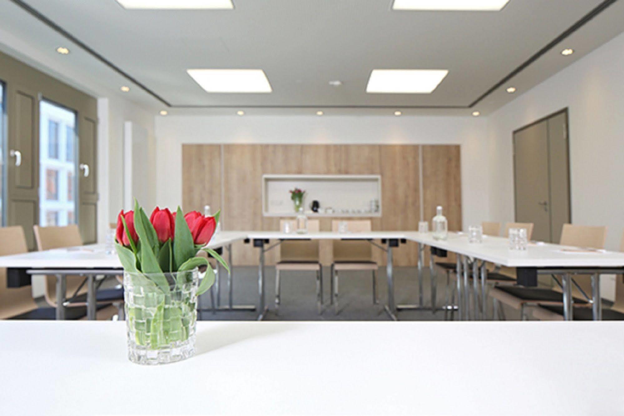 Hotel Goldenes Rad Ulm Ngoại thất bức ảnh