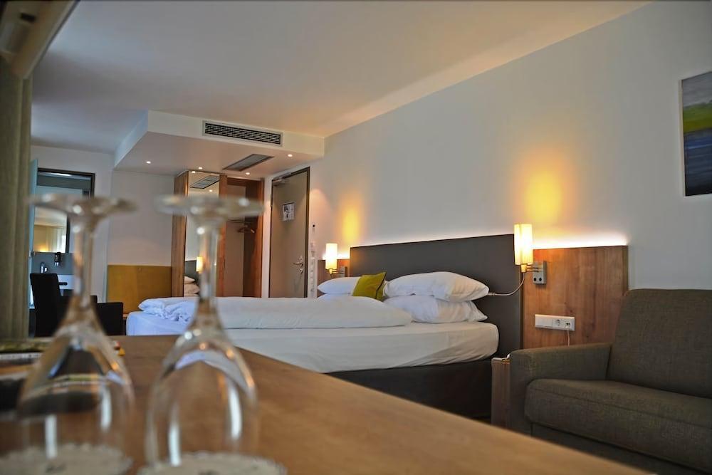 Hotel Goldenes Rad Ulm Ngoại thất bức ảnh