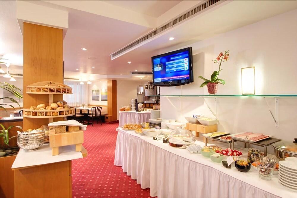 Hotel Goldenes Rad Ulm Ngoại thất bức ảnh