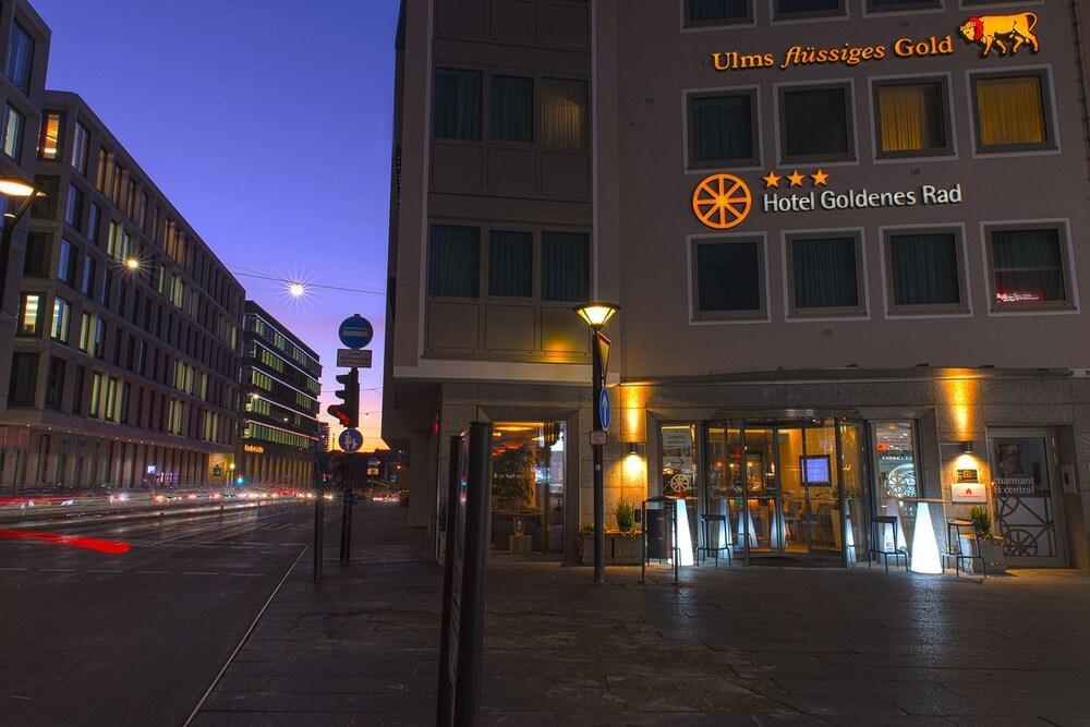 Hotel Goldenes Rad Ulm Ngoại thất bức ảnh