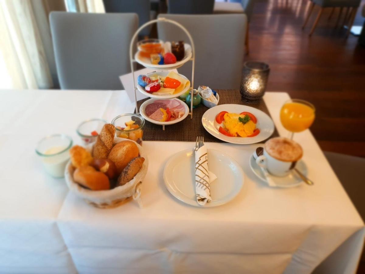 Hotel Goldenes Rad Ulm Ngoại thất bức ảnh